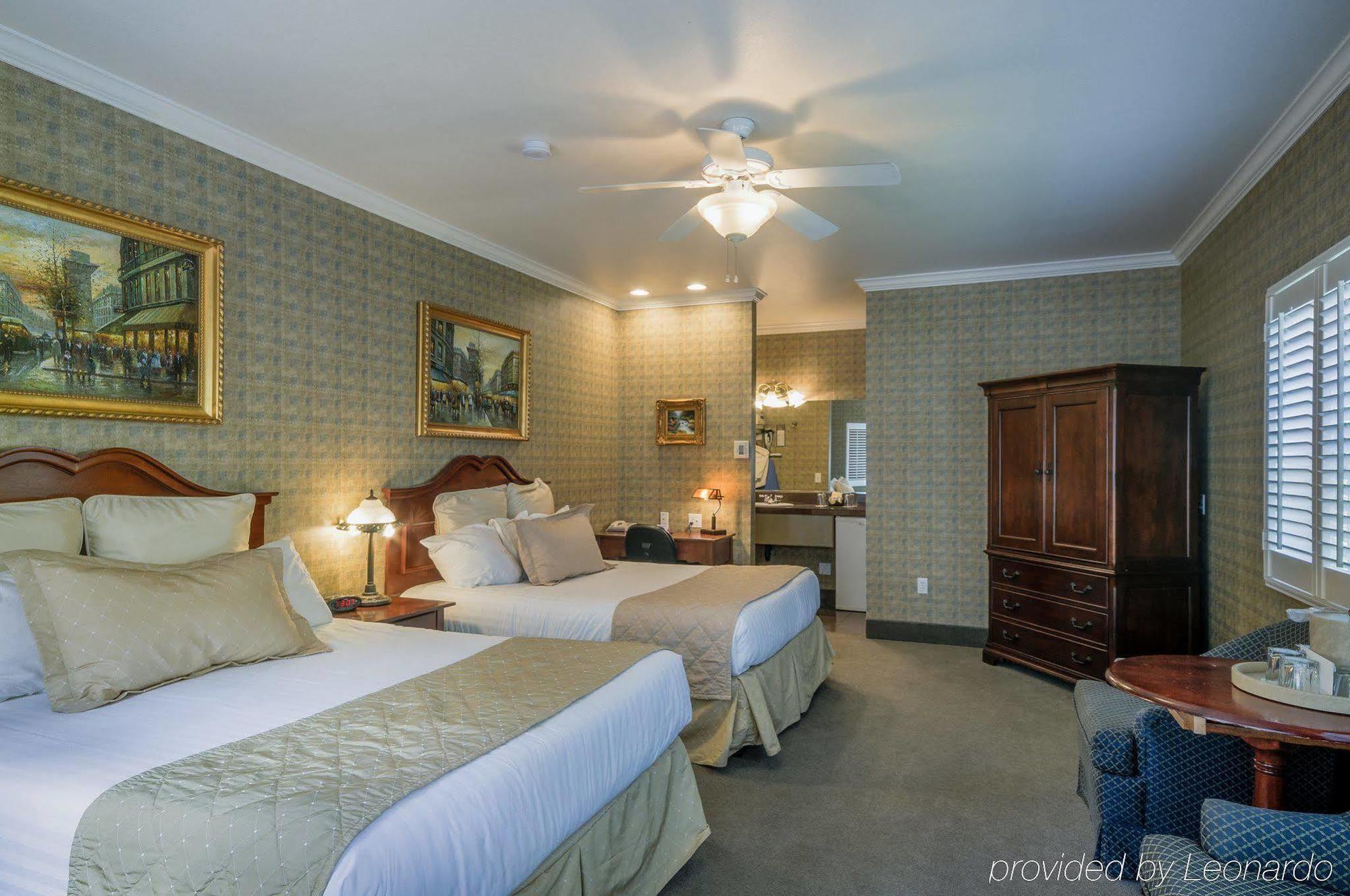 Grass Valley Courtyard Suites Ngoại thất bức ảnh