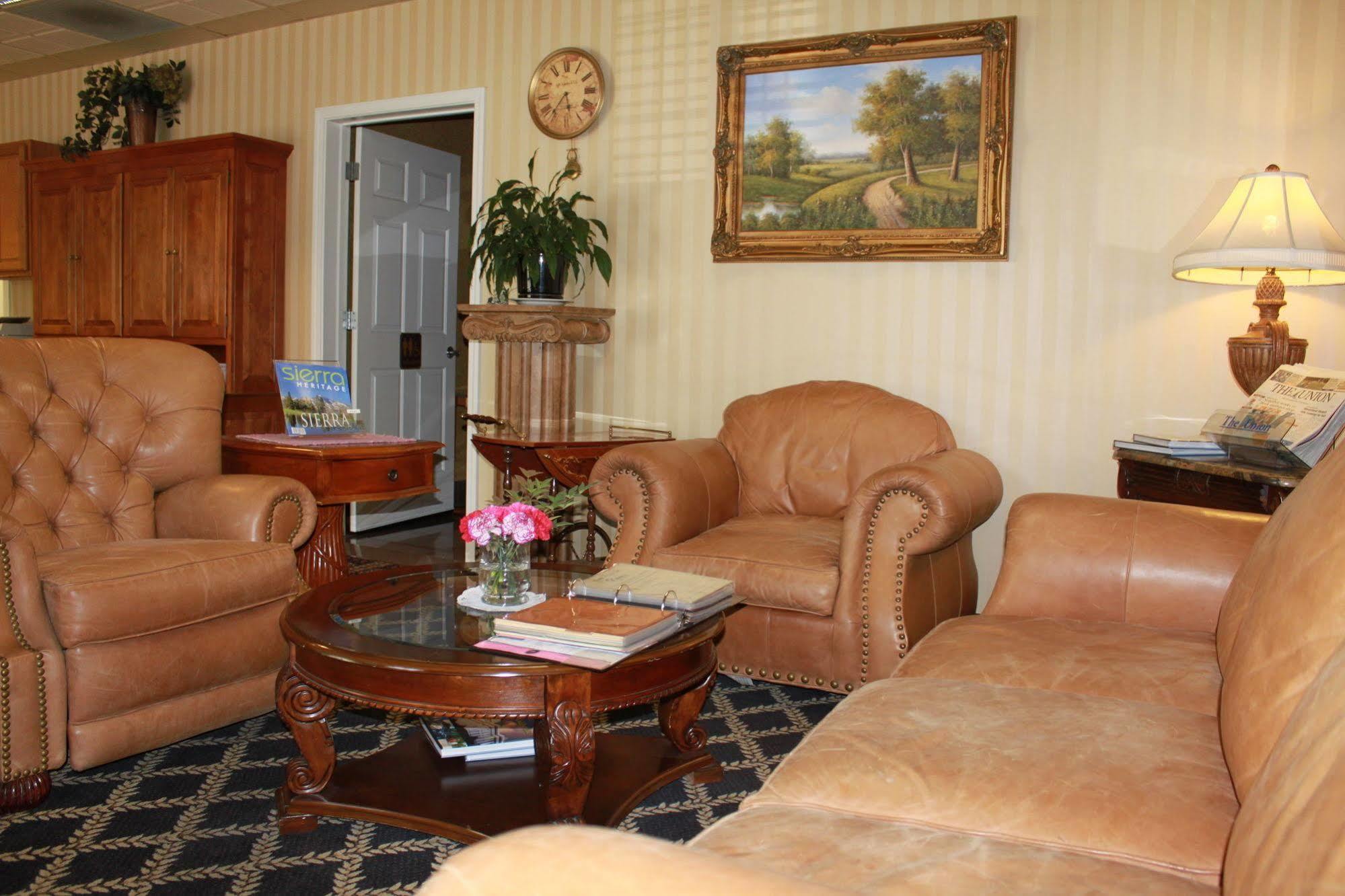 Grass Valley Courtyard Suites Ngoại thất bức ảnh